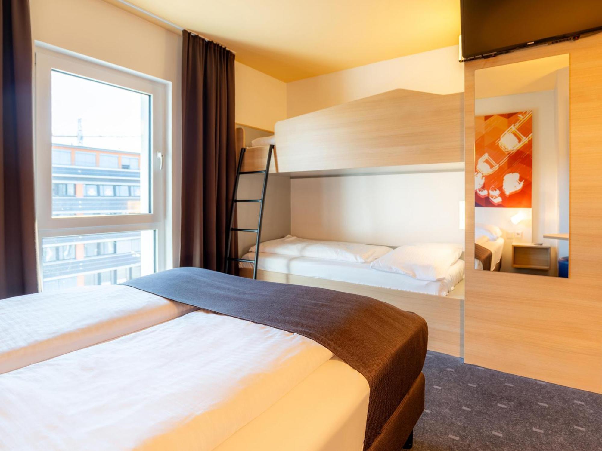 B&B Hotel Stuttgart-Bad Cannstatt Exteriör bild