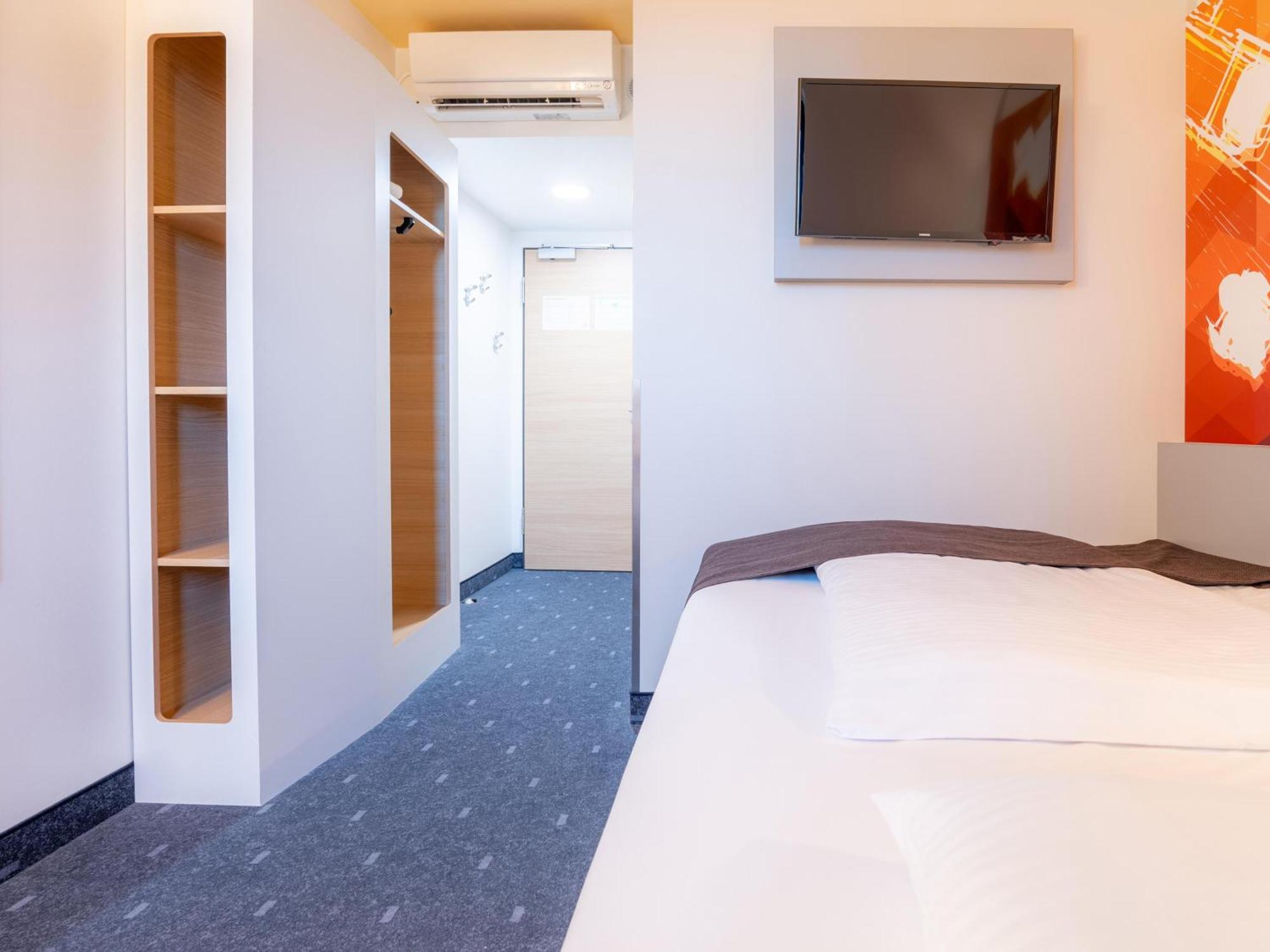 B&B Hotel Stuttgart-Bad Cannstatt Exteriör bild